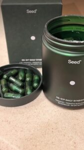 Amazon same product Seed DS-01 Daily Synbiotic - Prebiotic and Probiotic for Women & Men - Digestive Health, Gut Health, Immune Support, Bloating & Constipation Relief - Vegan & Shelf-Stable - 60 Capsules (30-Day Supply) photo review