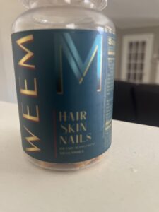 Amazon same product WEEM Hair Skin and Nails Gummies - Supports Healthy Hair - Vegan biotin Vitamins for Women & Men Supports Faster Hair Growth, Stronger Nails, Healthy Skin, Extra Strength photo review