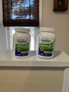 Amazon same product PreserVision AREDS 2 Eye Vitamins, #1 Eye Doctor Recommended Brand, Lutein and Zeaxanthin Supplement with Vitamin C, Vitamin E, Zinc, and Copper, 120 Softgels (Minigels) photo review