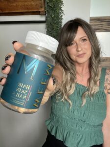 Amazon same product WEEM Hair Skin and Nails Gummies - Supports Healthy Hair - Vegan biotin Vitamins for Women & Men Supports Faster Hair Growth, Stronger Nails, Healthy Skin, Extra Strength photo review