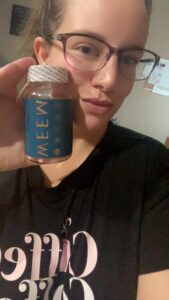 Amazon same product WEEM Hair Skin and Nails Gummies - Supports Healthy Hair - Vegan biotin Vitamins for Women & Men Supports Faster Hair Growth, Stronger Nails, Healthy Skin, Extra Strength photo review