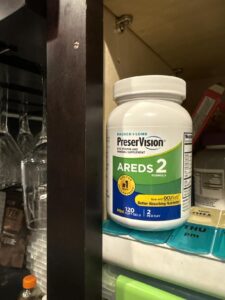 Amazon same product PreserVision AREDS 2 Eye Vitamins, #1 Eye Doctor Recommended Brand, Lutein and Zeaxanthin Supplement with Vitamin C, Vitamin E, Zinc, and Copper, 120 Softgels (Minigels) photo review