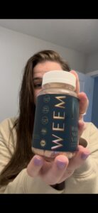 Amazon same product WEEM Hair Skin and Nails Gummies - Supports Healthy Hair - Vegan biotin Vitamins for Women & Men Supports Faster Hair Growth, Stronger Nails, Healthy Skin, Extra Strength photo review