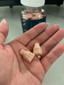 Amazon same product WEEM Hair Skin and Nails Gummies - Supports Healthy Hair - Vegan biotin Vitamins for Women & Men Supports Faster Hair Growth, Stronger Nails, Healthy Skin, Extra Strength photo review