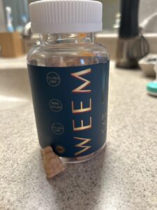 Amazon same product WEEM Hair Skin and Nails Gummies - Supports Healthy Hair - Vegan biotin Vitamins for Women & Men Supports Faster Hair Growth, Stronger Nails, Healthy Skin, Extra Strength photo review