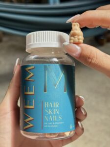 Amazon same product WEEM Hair Skin and Nails Gummies - Supports Healthy Hair - Vegan biotin Vitamins for Women & Men Supports Faster Hair Growth, Stronger Nails, Healthy Skin, Extra Strength photo review
