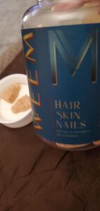 Amazon same product WEEM Hair Skin and Nails Gummies - Supports Healthy Hair - Vegan biotin Vitamins for Women & Men Supports Faster Hair Growth, Stronger Nails, Healthy Skin, Extra Strength photo review