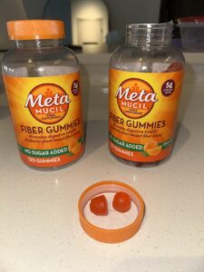 Amazon same product Metamucil Adult Dietary Fiber Gummies, Sugar-Free Orange Flavor, 5g Prebiotic Plant Fiber Supplement Blend, 120 count photo review